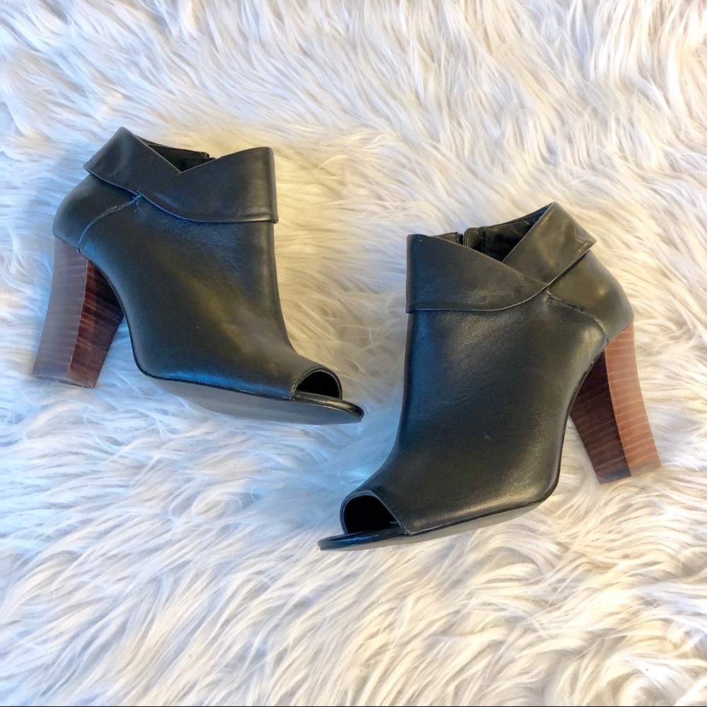 Nine West | EUC Open Toe Booties